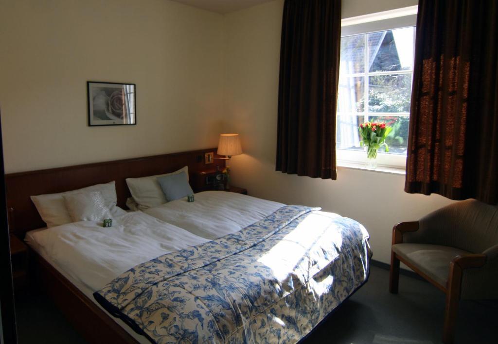 Hotel Haus Ammerland Bad Zwischenahn Rum bild